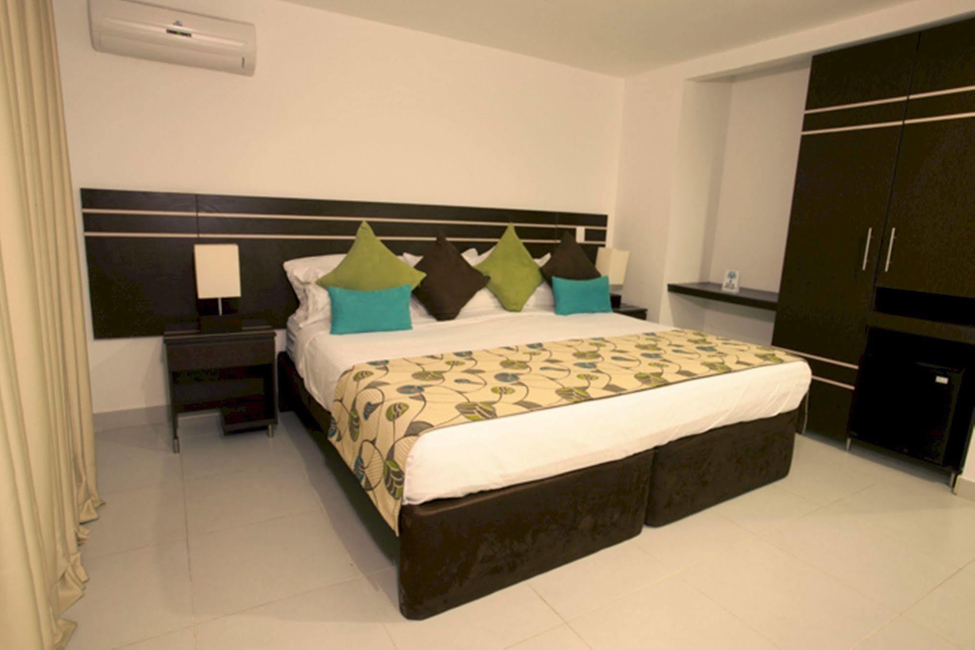 On Vacation Tower Hotel San Andrés Buitenkant foto