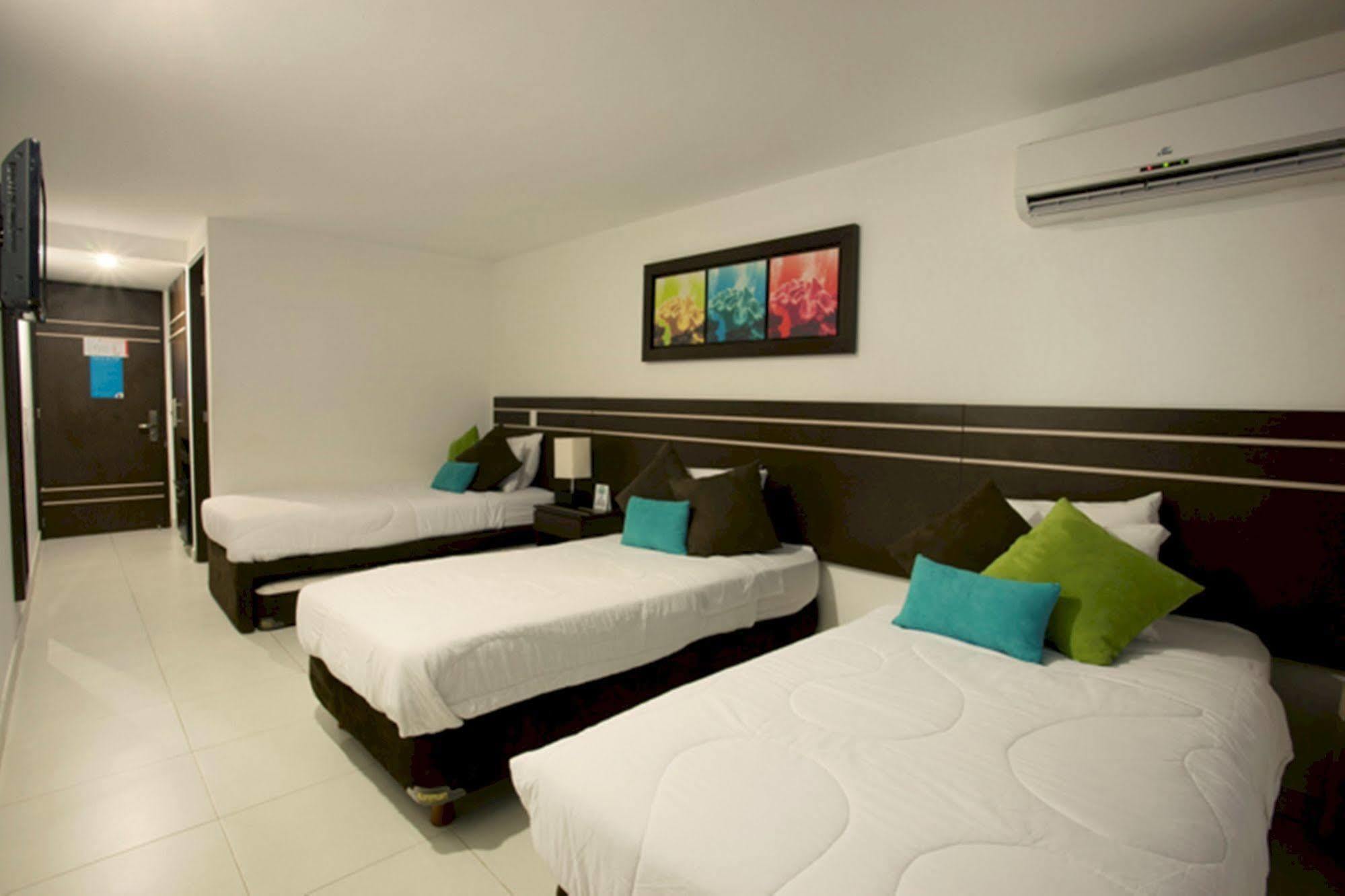 On Vacation Tower Hotel San Andrés Buitenkant foto